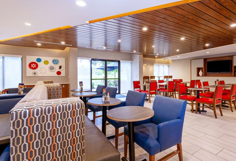 Hotel Holiday Inn Express Tampa/brandon