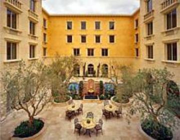 Ayres Hotel
