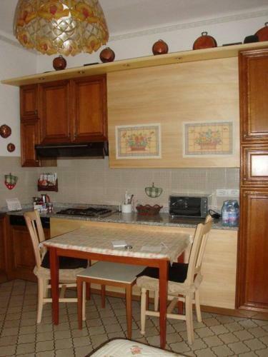 Bellagio Center Apartment N�12