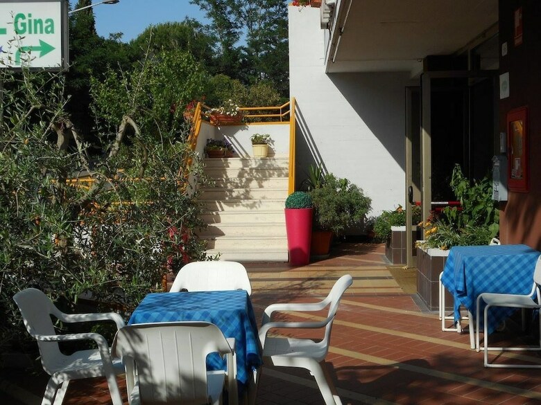 Hotel Gina