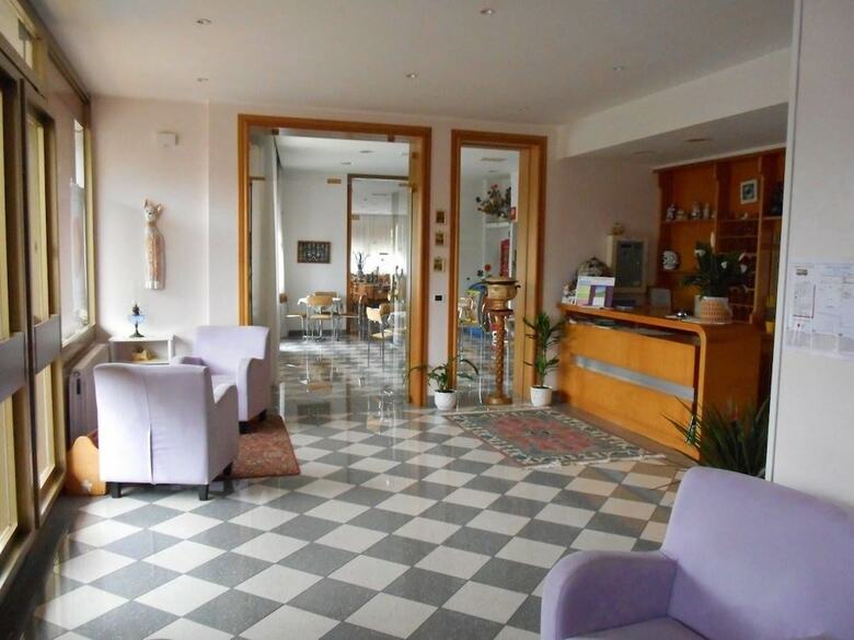 Hotel Gina