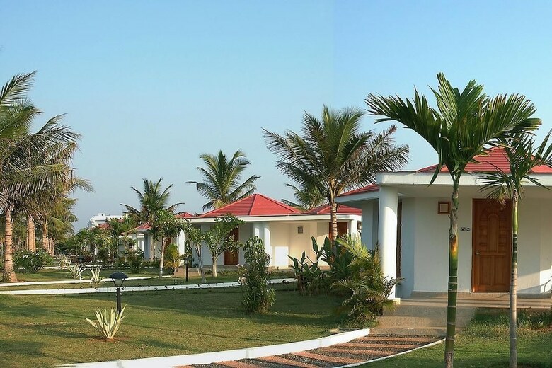 Hotel Chariot Beach Resort