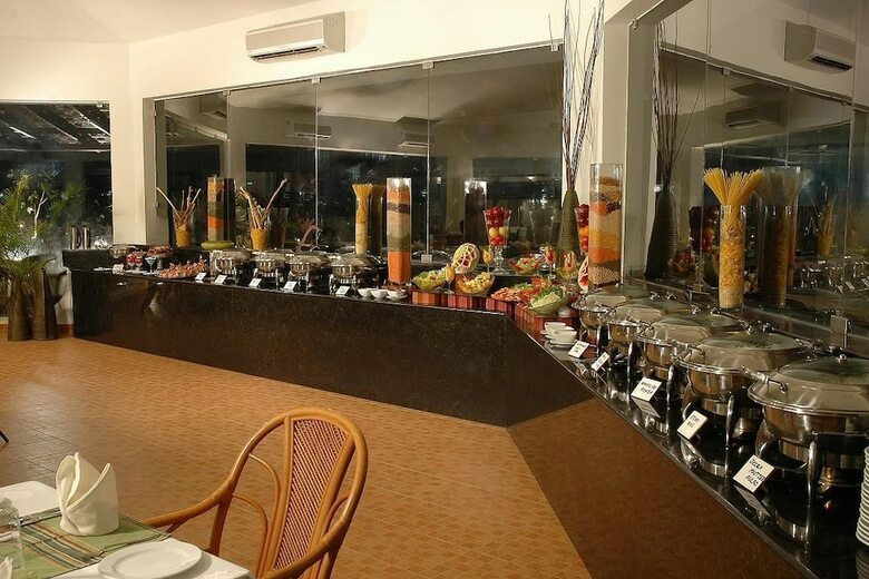 Hotel Chariot Beach Resort