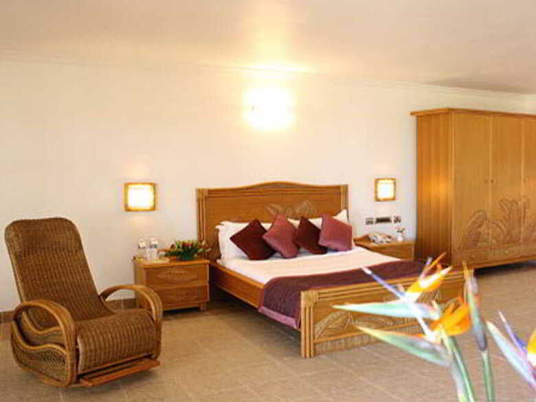 Hotel Chariot Beach Resort