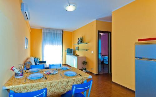 Two-bedroom Apartment Bibione Near River