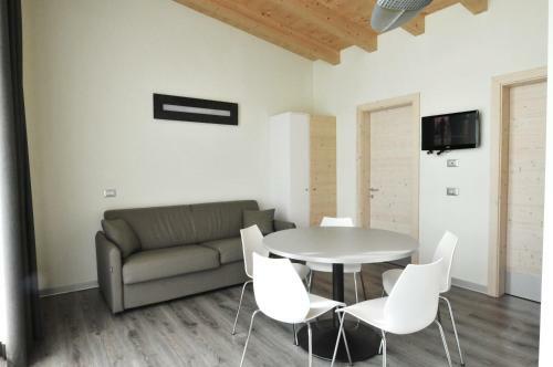 Hotel Bungalows Chalets Lago Di Molveno