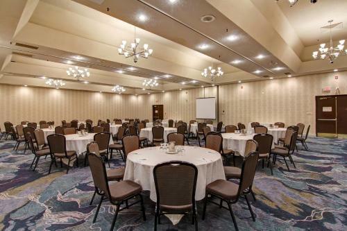 Hotel Holiday Inn Oakville Centre