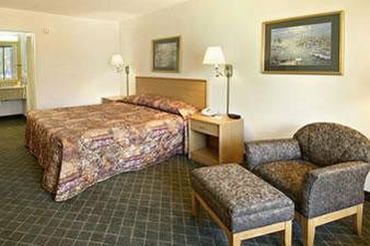 Hotel Days Inn