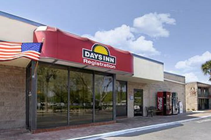 Hotel Days Inn