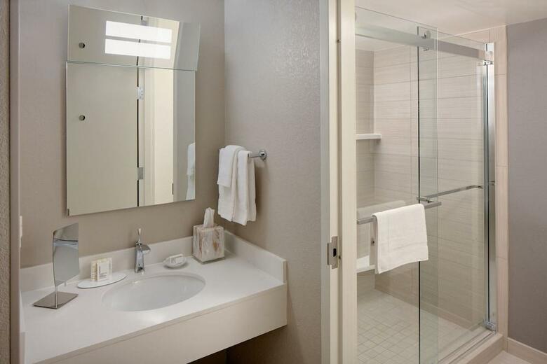 Hotel Courtyard By Marriott Key West Waterfront