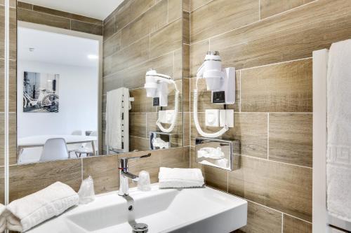 Hotel H�tel Balladins Caen M�morial