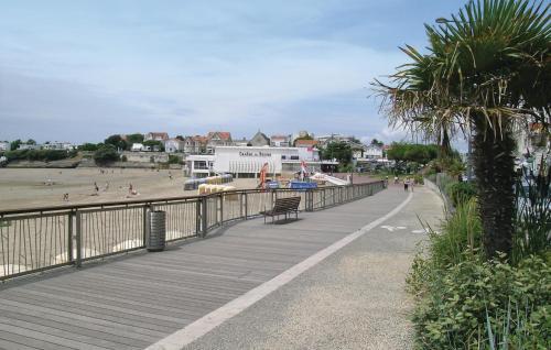 One-bedroom Apartment In Vaux Sur Mer