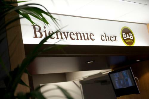Hotel B&B H�tel Lyon Saint-bonnet Mi-plaine