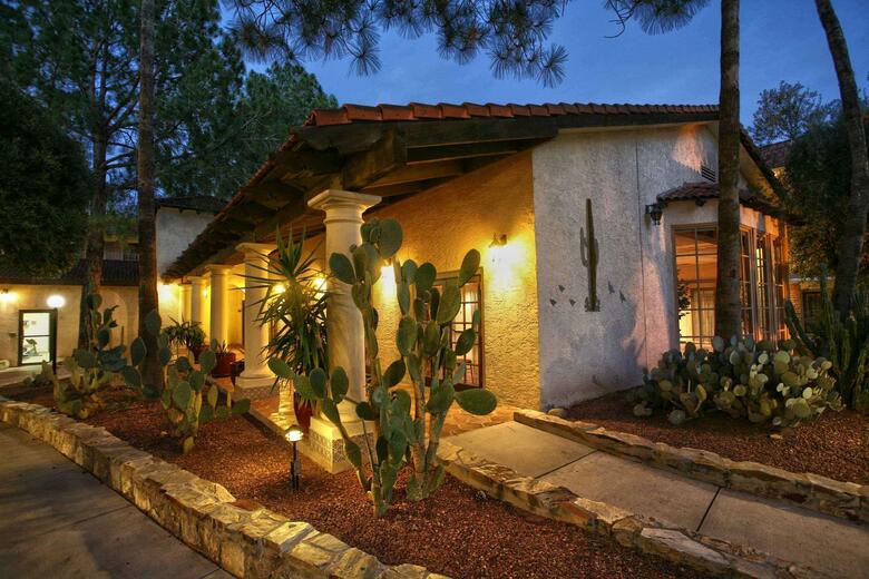 Hotel Doubletree Suites By Hilton Tucson Airport