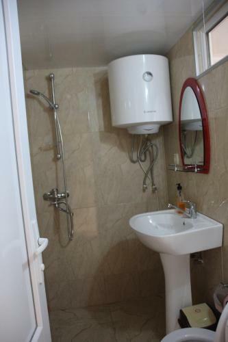Hostal Guesthouse Qarim