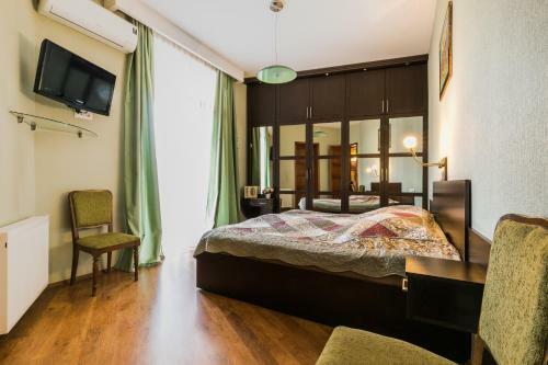 Apartment At 12 Baratashvili Street