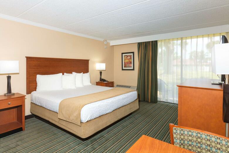 Hotel Holiday Inn Express Daytona Speedway