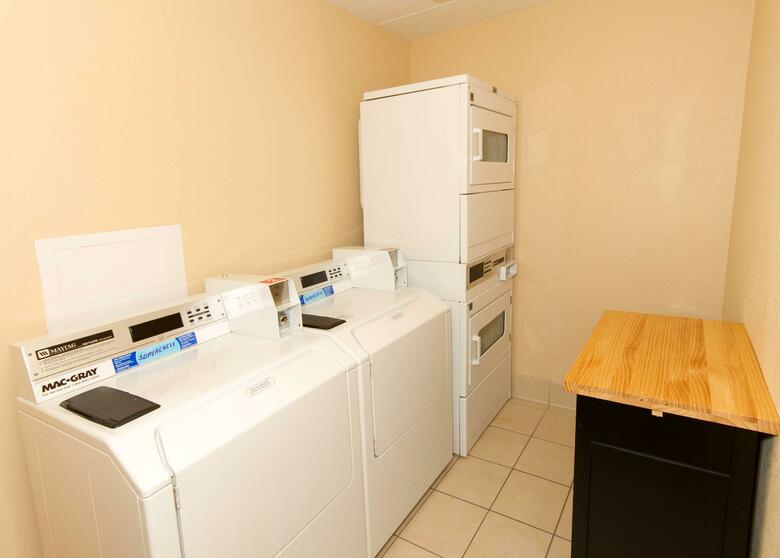 Hotel Holiday Inn Express Daytona Speedway