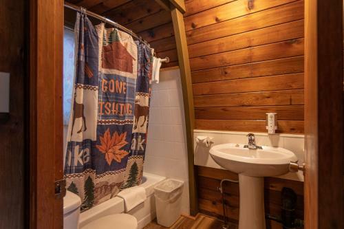 Hotel Cusheon Lake Resort