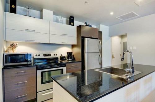 Aparthotel Condos H�tel Val-des-neiges - Le C�leste