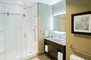 Hotel The Hollis Halifax - A Doubletree Suites By Hilton