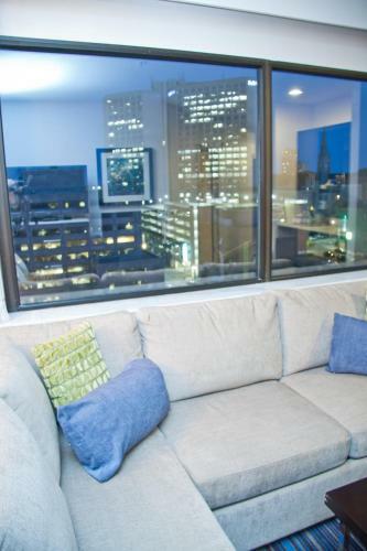 Hotel The Hollis Halifax - A Doubletree Suites By Hilton