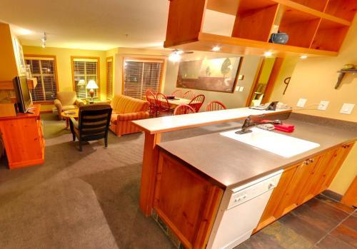 Hotel Embarc Whistler By Diamond Resorts