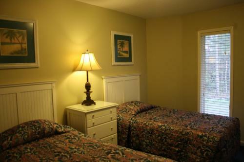 Multi Resorts At Country Club Villas