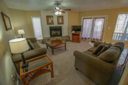 Multi Resorts At Country Club Villas