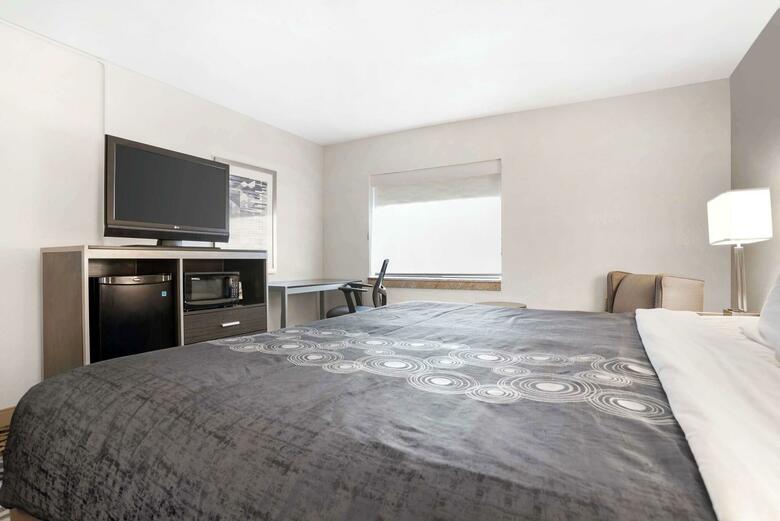 Hotel La Quinta & Suites Montgomery Carmichael Road