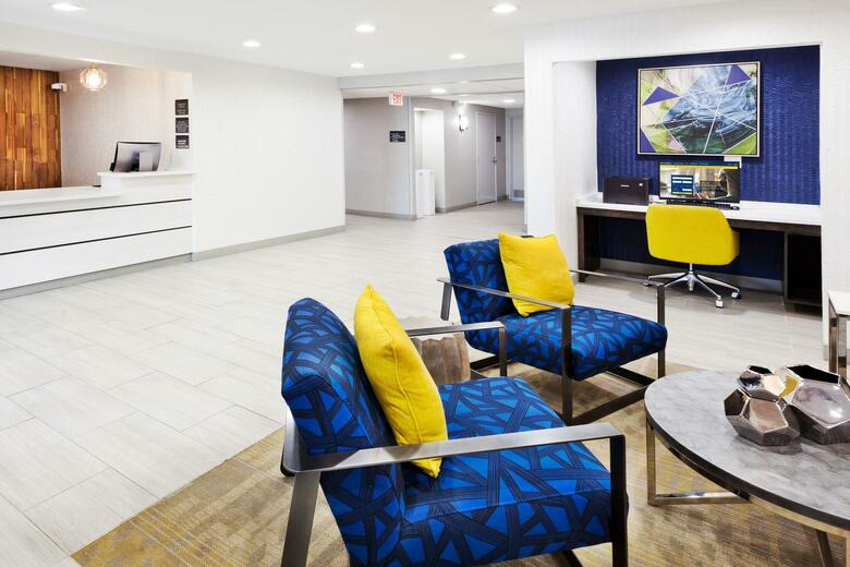 Hotel La Quinta & Suites Montgomery Carmichael Road