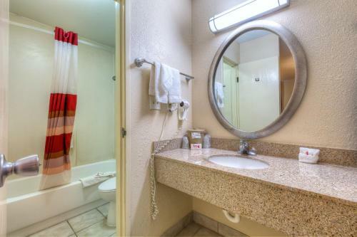 Hotel Red Roof Inn Tulsa