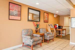 Hotel Econo Lodge Milwaukee Airport