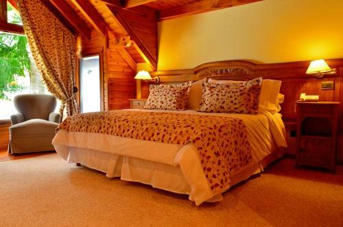 Hotel Dos Bahias Lake Resort