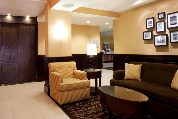 Hotel Holiday Inn Express Jacksonville Beach