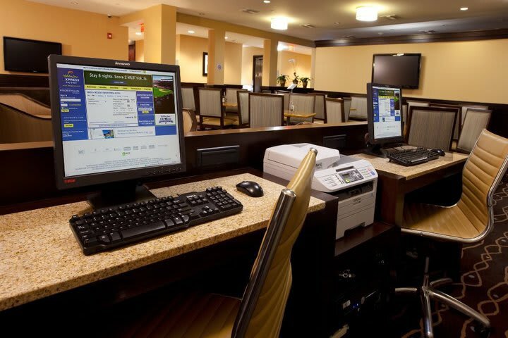 Hotel Holiday Inn Express Jacksonville Beach