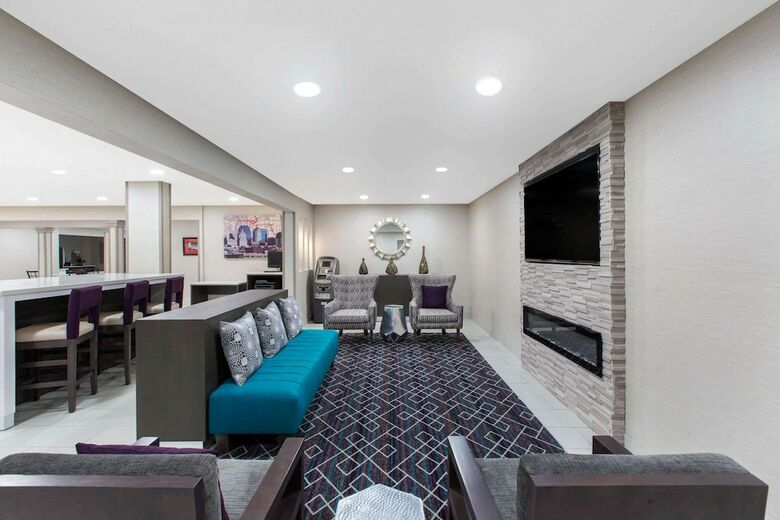 Hotel La Quinta Inn & Suites Blue Springs