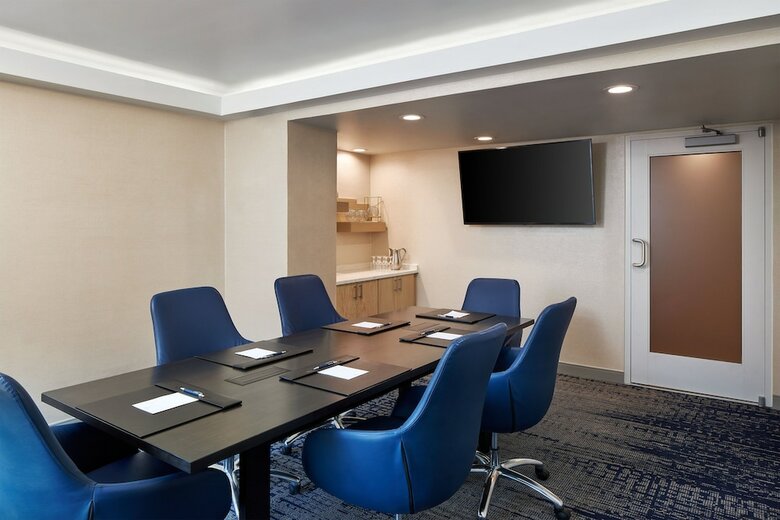 Doubletree Hotel Richmond Airport