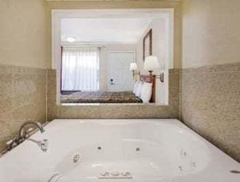 Hotel Days Inn And Suite Palmdale/lancaster