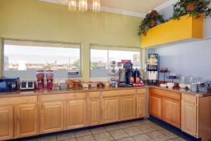 Hotel Days Inn And Suite Palmdale/lancaster