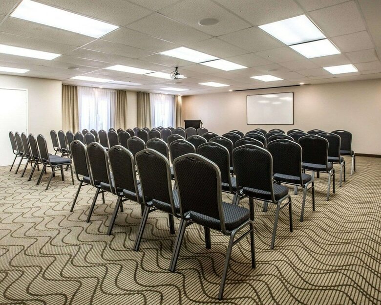 Hotel Comfort Suites