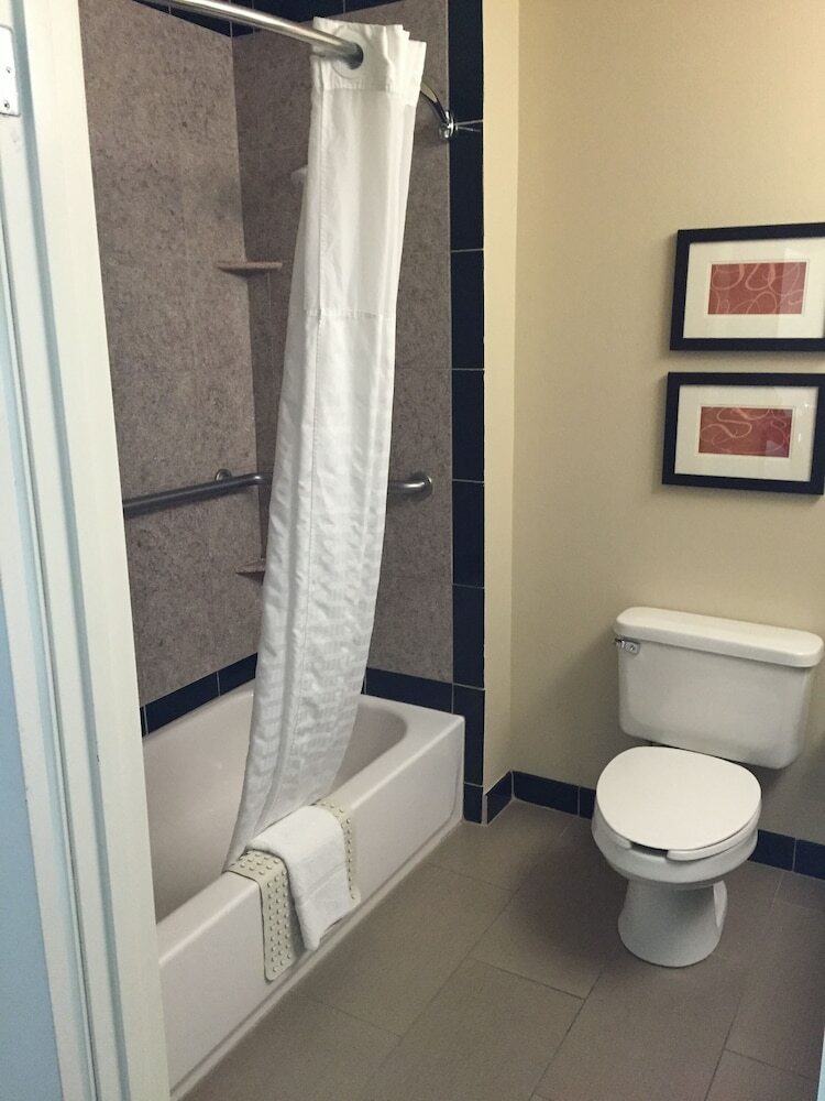 Hotel Comfort Suites