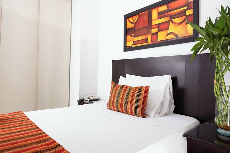 Hotel Granada Real