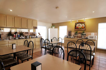 Hotel Americas Best Value Inn & Suites