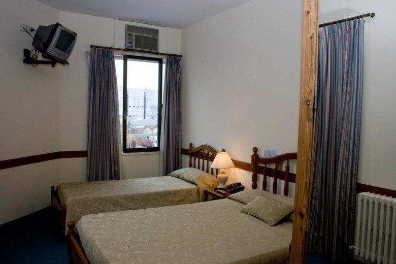 Hotel Vicente Lopez