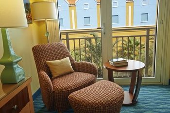 Hotel Renaissance Curacao Resort & Casino