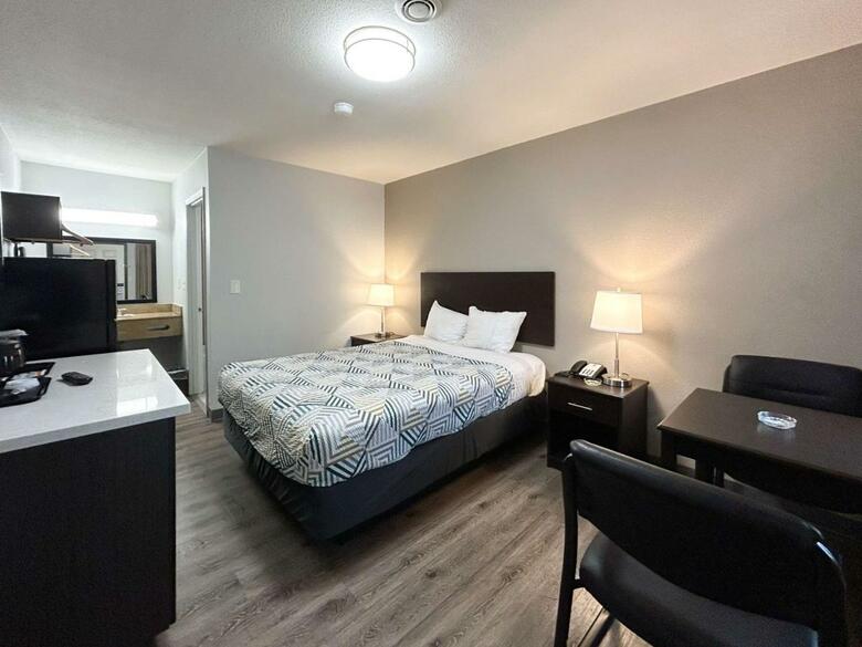 Hotel Studio 6 Suites Vancouver Wa Waterfront