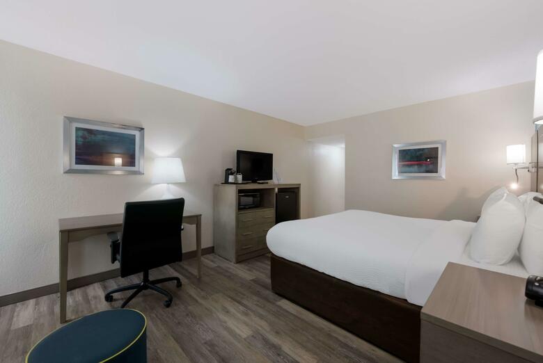 Hotel Comfort Inn Coliseum & Convention Center