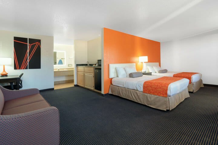 Hotel Ramada Limited