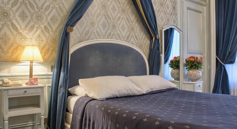 Hotel Normandy